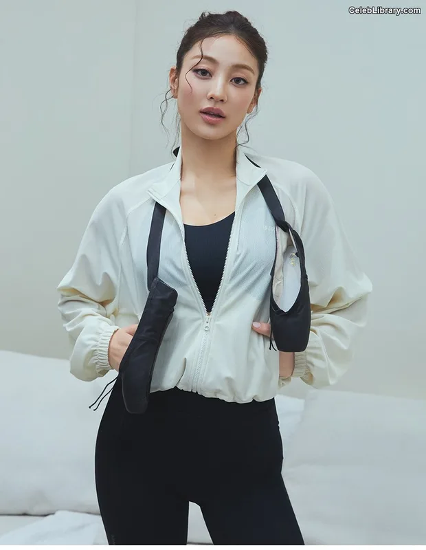 Jihyo (TWICE) photo 22 of 1325