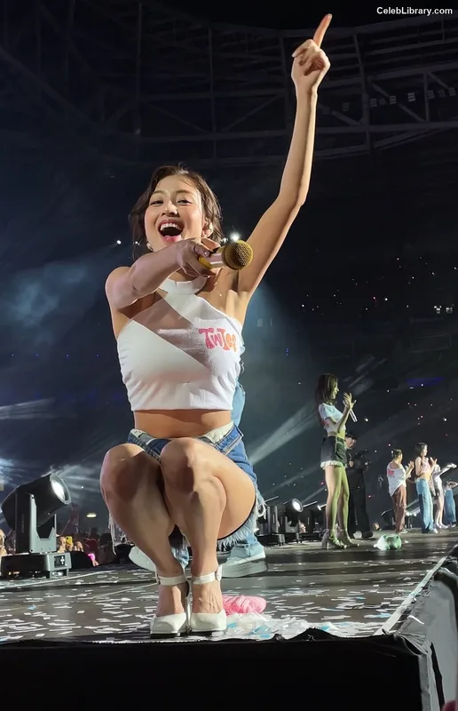Jihyo (TWICE) photo 3 of 1325