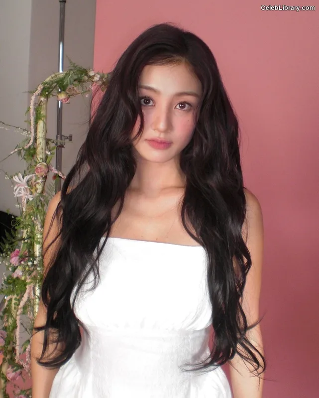 Jihyo (TWICE) photo 17 of 1325