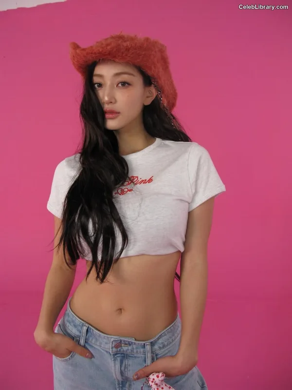 Jihyo (TWICE) photo 8 of 1325