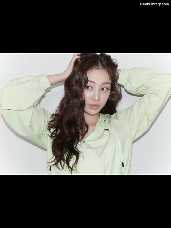 Jihyo (TWICE) photo 4 of 1325