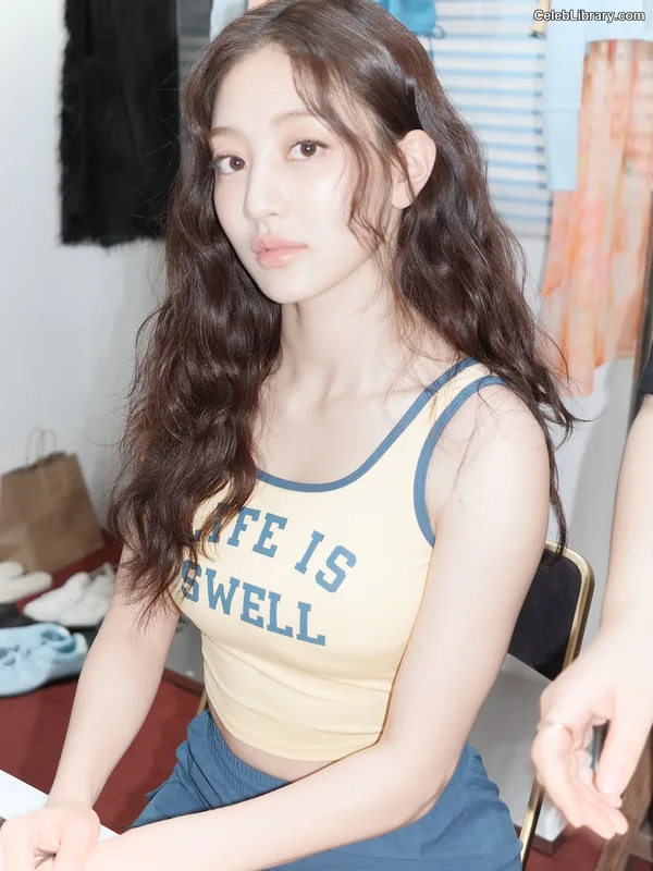 Jihyo (TWICE) photo 10 of 1325