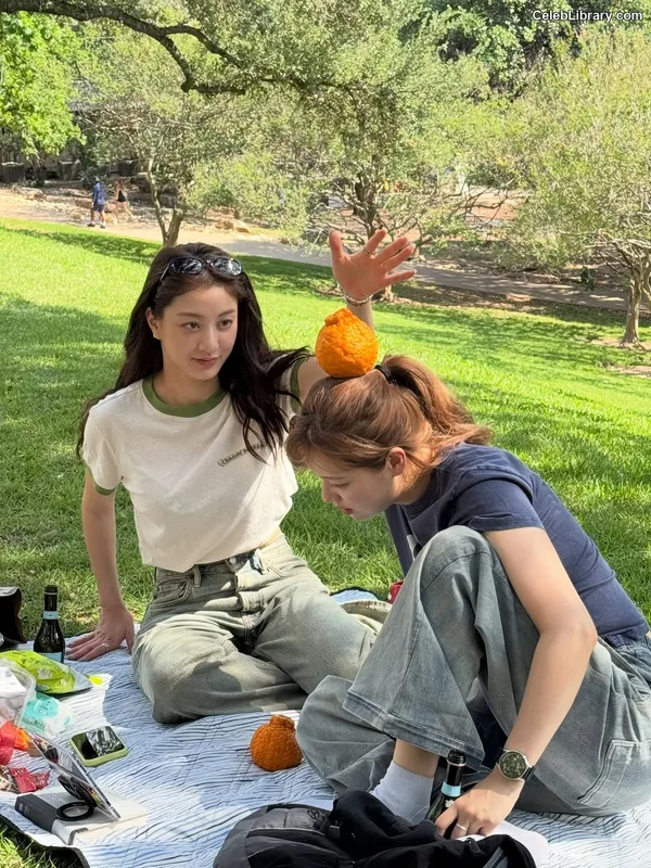 Jihyo (TWICE) photo 12 of 1325