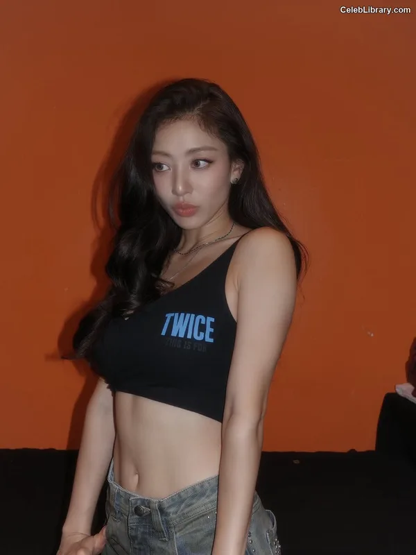 Jihyo (TWICE) photo 22 of 1325