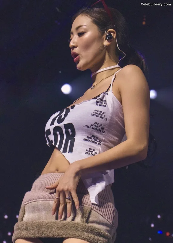 Jihyo (TWICE) photo 8 of 1325