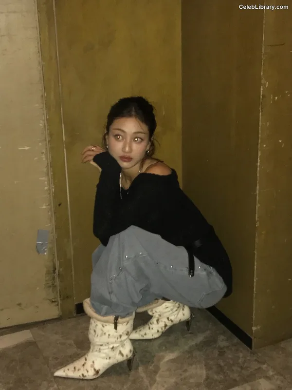 Jihyo (TWICE) photo 15 of 1325
