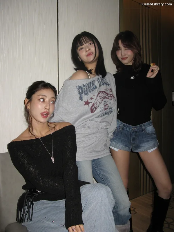 Jihyo (TWICE) photo 16 of 1325