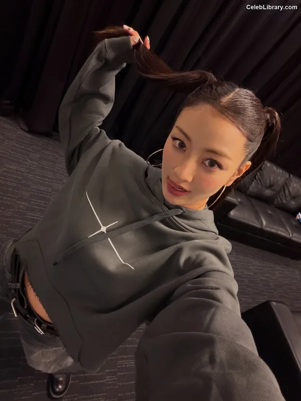 Jihyo (TWICE) photo 20 of 1325