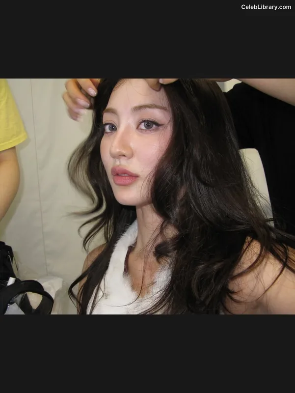 Jihyo (TWICE) photo 7 of 1325