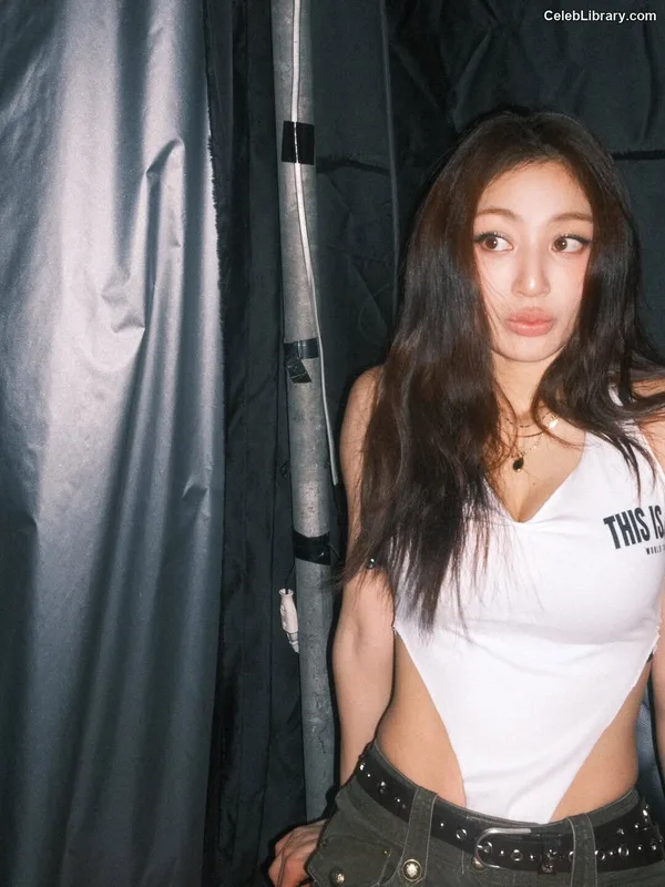 Jihyo (TWICE) photo 17 of 1325