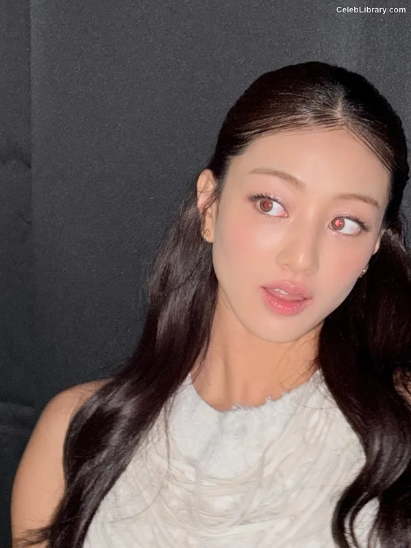 Jihyo (TWICE) photo 13 of 1325