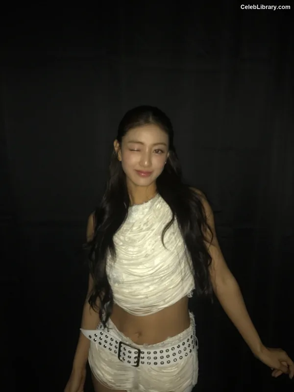 Jihyo (TWICE) photo 14 of 1325
