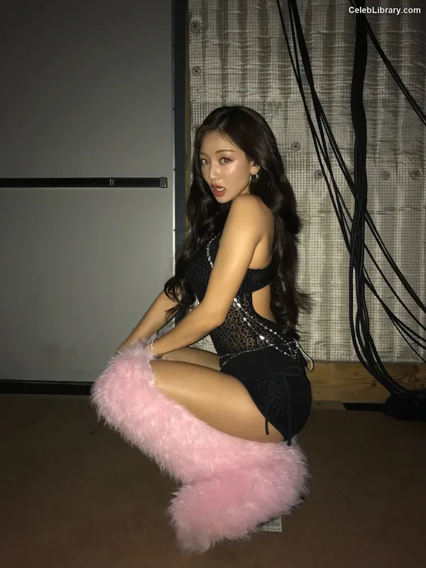 Jihyo (TWICE) photo 6 of 1325