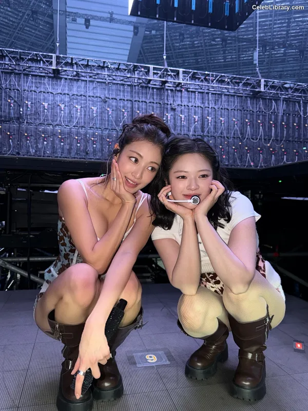 Jihyo (TWICE) photo 2 of 1325