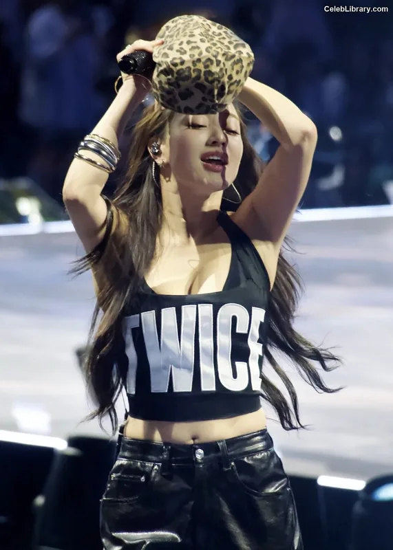Jihyo (TWICE) photo 6 of 1325