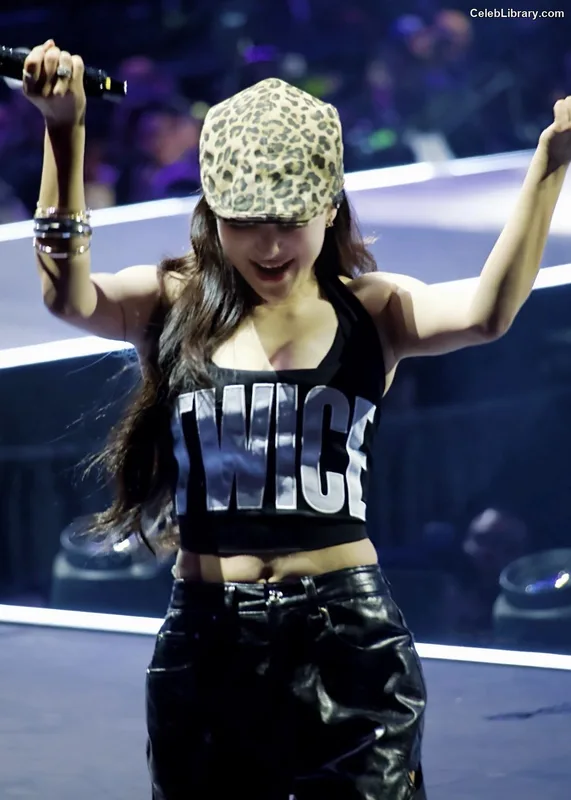 Jihyo (TWICE) photo 7 of 1325