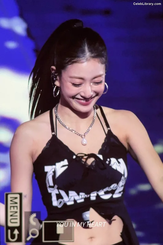 Jihyo (TWICE) photo 23 of 1325