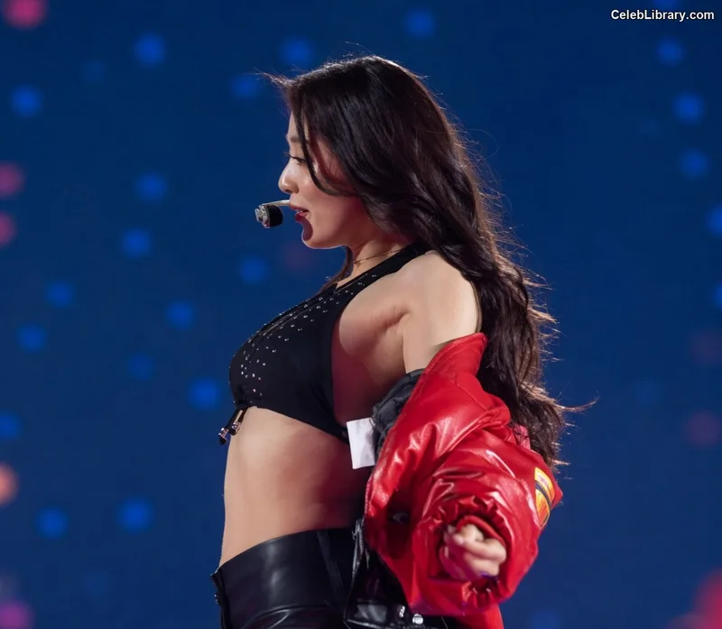 Jihyo (TWICE) photo 18 of 1325