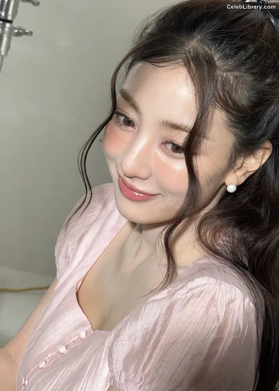 Jihyo (TWICE) photo 17 of 1325