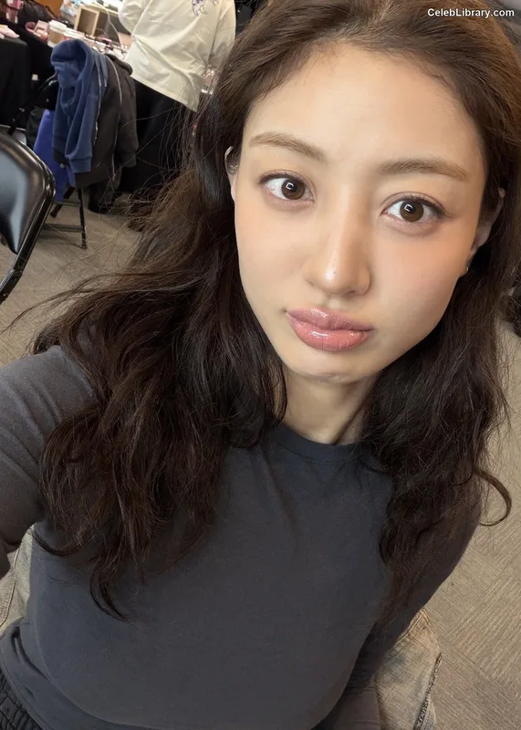 Jihyo (TWICE) photo 22 of 1325