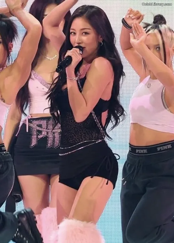 Jihyo (TWICE) photo 23 of 1325