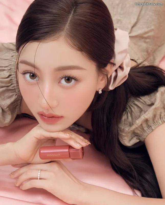 Jihyo (TWICE) photo 6 of 1325