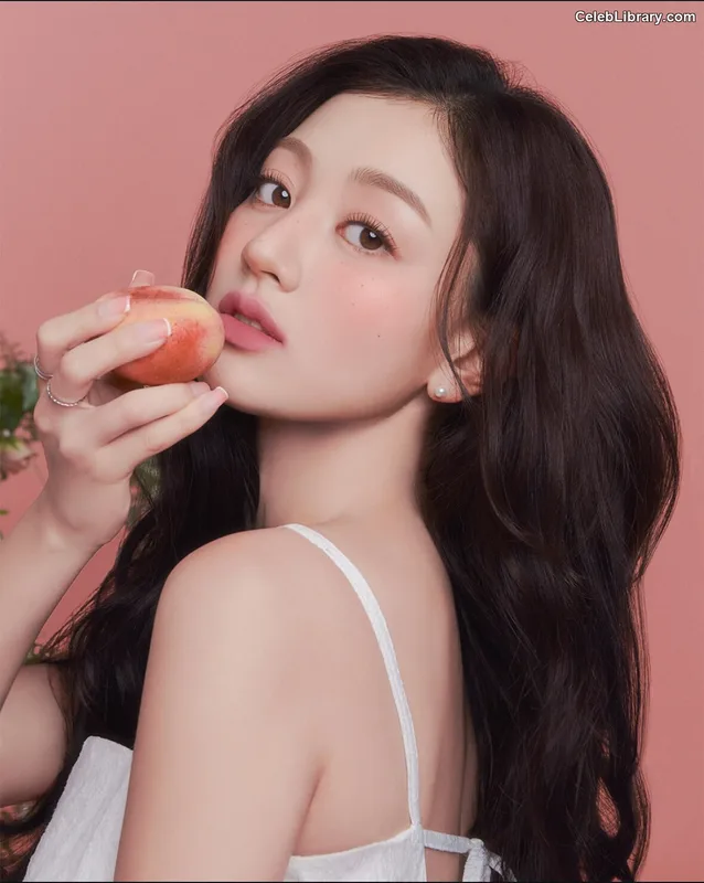 Jihyo (TWICE) photo 11 of 1325