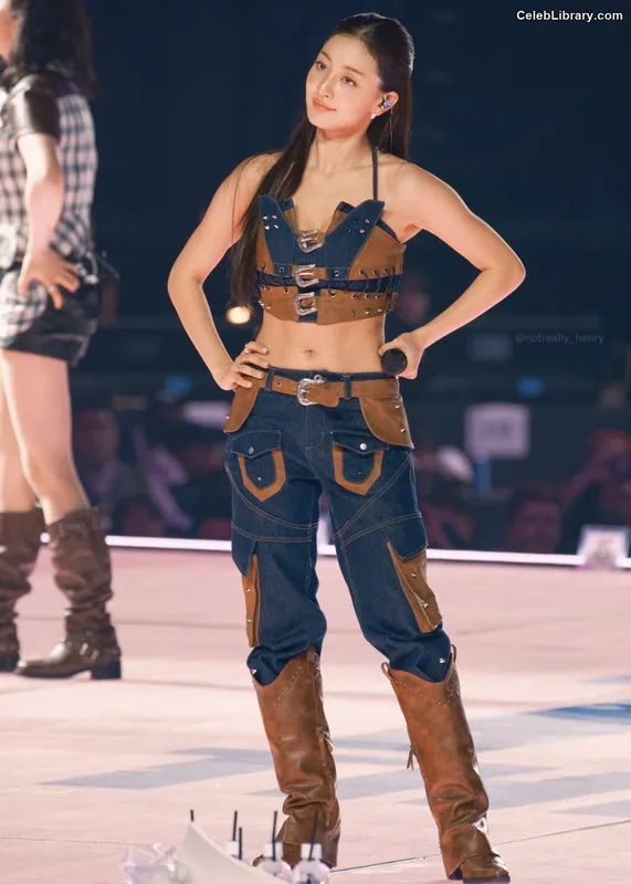 Jihyo (TWICE) photo 18 of 1325
