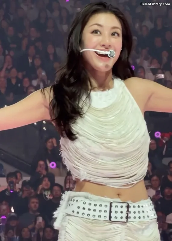 Jihyo (TWICE) photo 1 of 1325