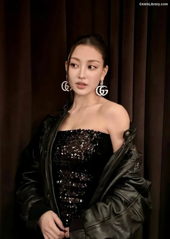 Jihyo (TWICE) photo 7 of 1325