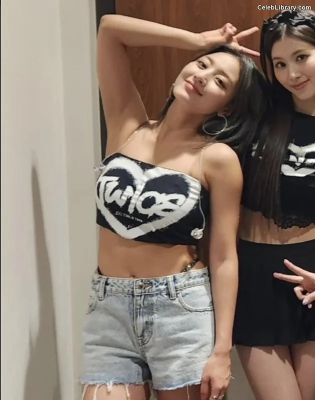 Jihyo (TWICE) photo 20 of 1325