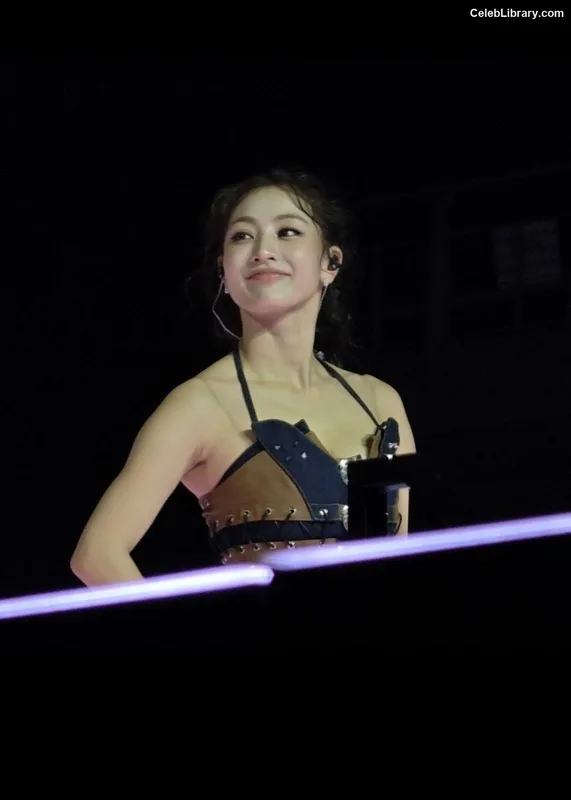 Jihyo (TWICE) photo 21 of 1325