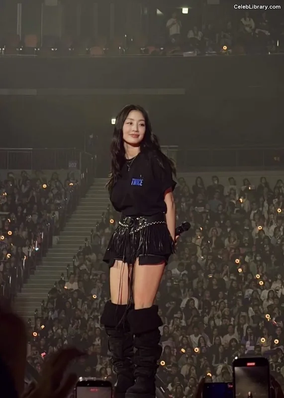 Jihyo (TWICE) photo 22 of 1325