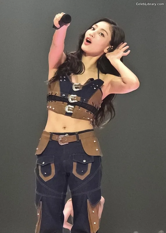Jihyo (TWICE) photo 17 of 1325