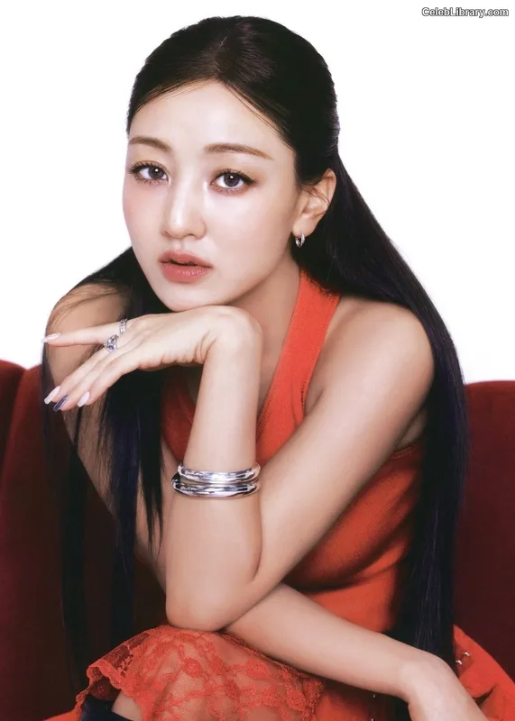 Jihyo (TWICE) photo 8 of 1325