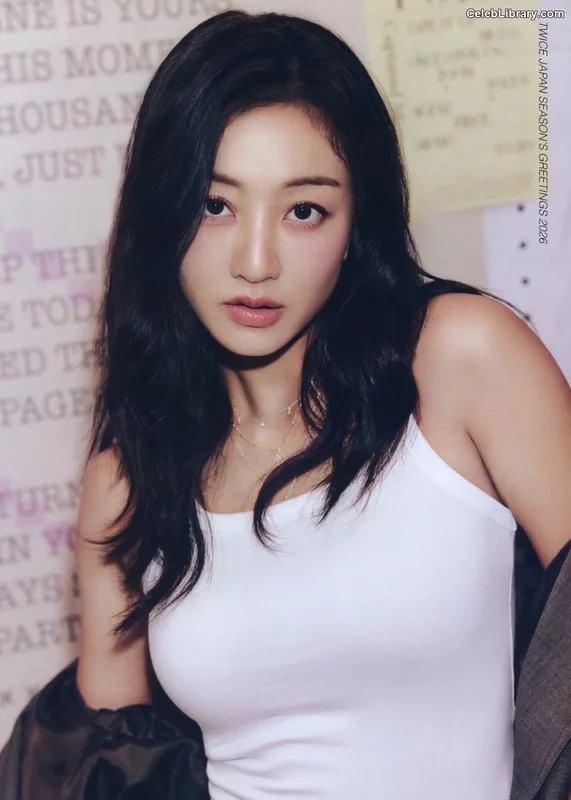 Jihyo (TWICE) photo 12 of 1325