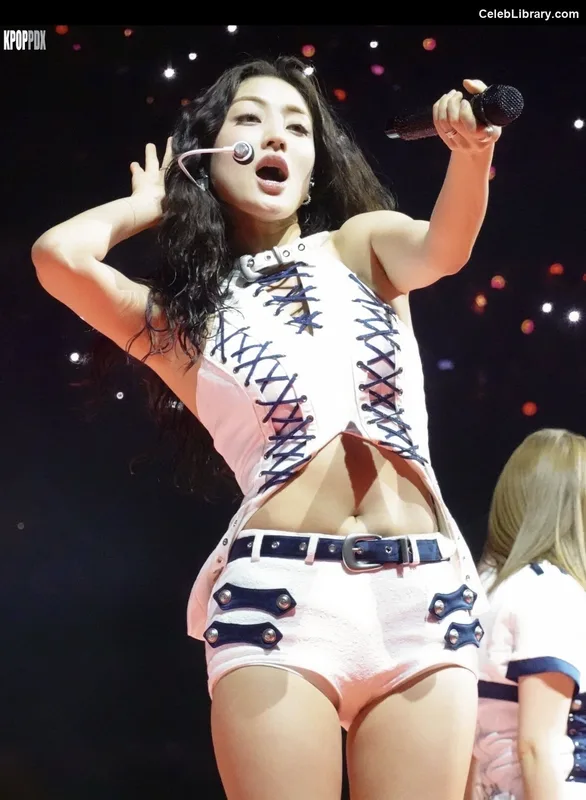 Jihyo (TWICE) photo 14 of 1325