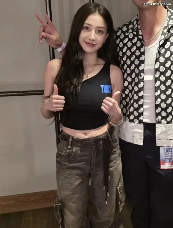 Jihyo (TWICE) photo 18 of 1325