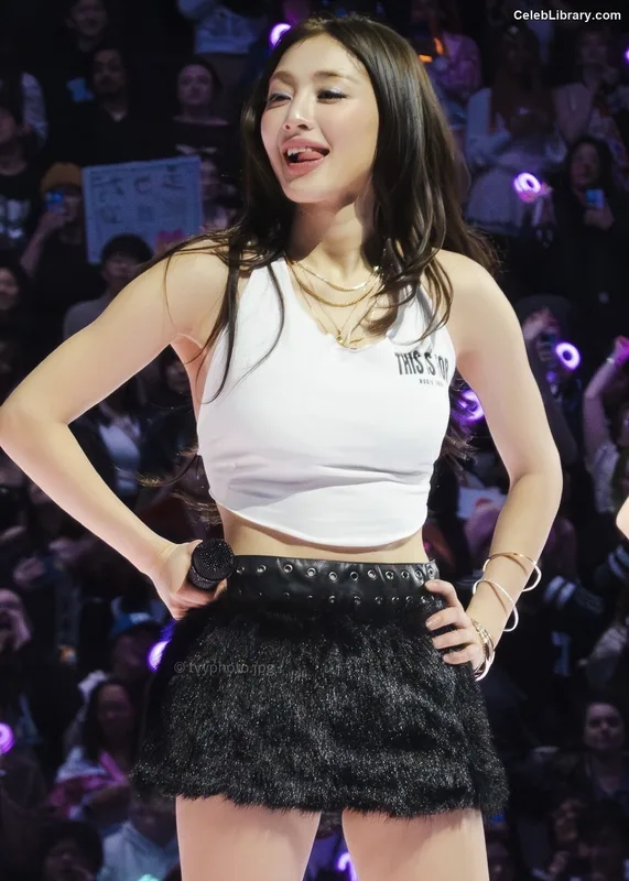 Jihyo (TWICE) photo 5 of 1325