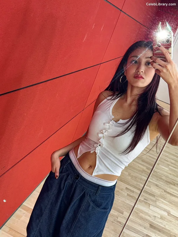 Jihyo (TWICE) photo 4 of 1325