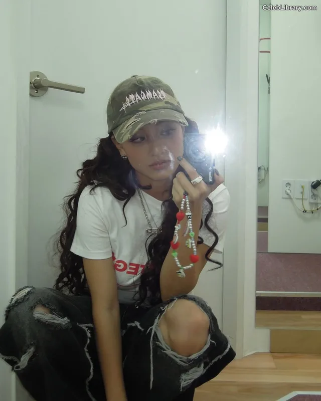 Jihyo (TWICE) photo 11 of 1325
