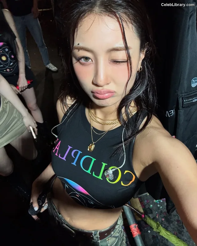 Jihyo (TWICE) photo 11 of 1325