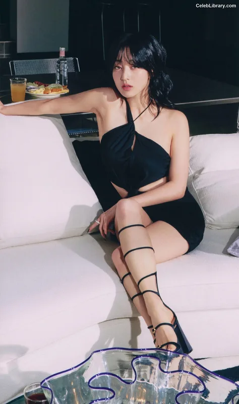 Jihyo (TWICE) photo 22 of 1325