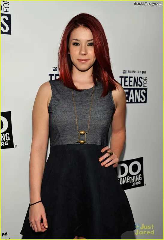 Jillian Rose Reed photo 10 of 240