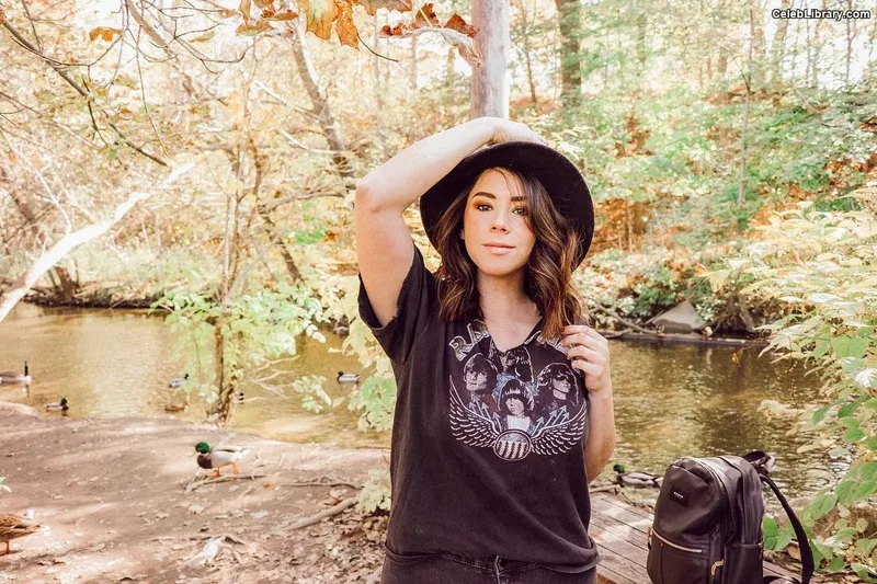 Jillian Rose Reed photo 22 of 240