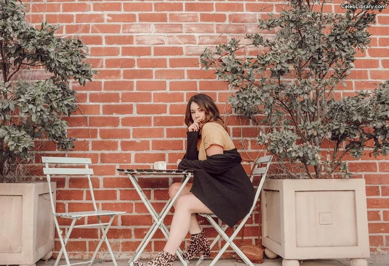 Jillian Rose Reed photo 23 of 240