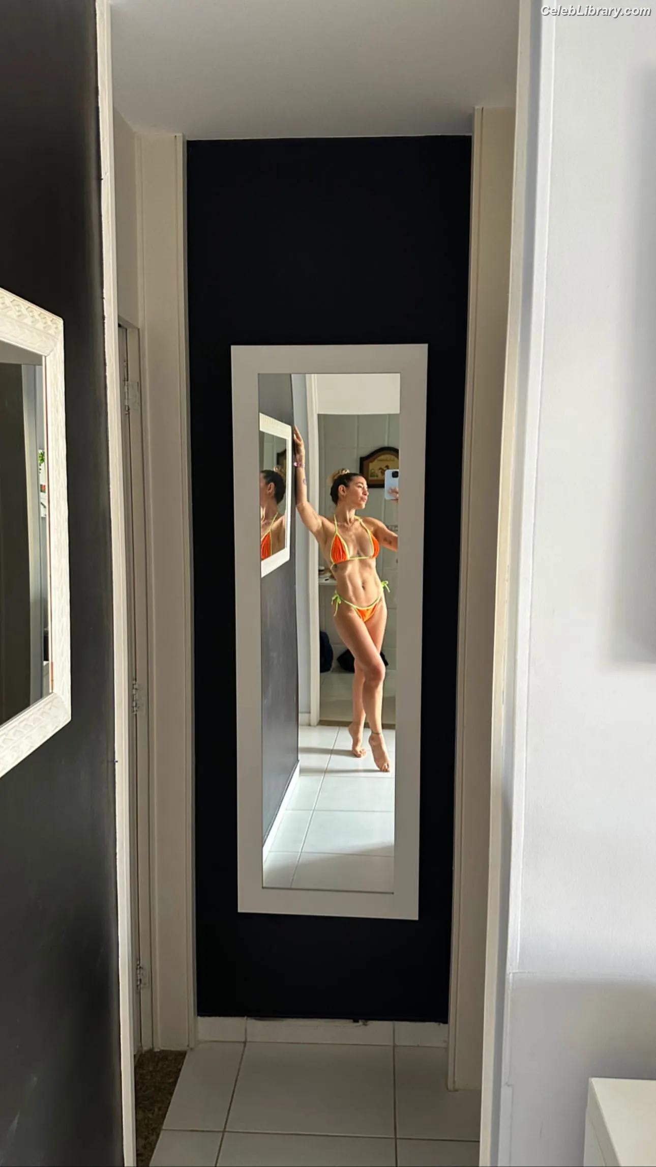 Jimena Baron photo 18 of 1274