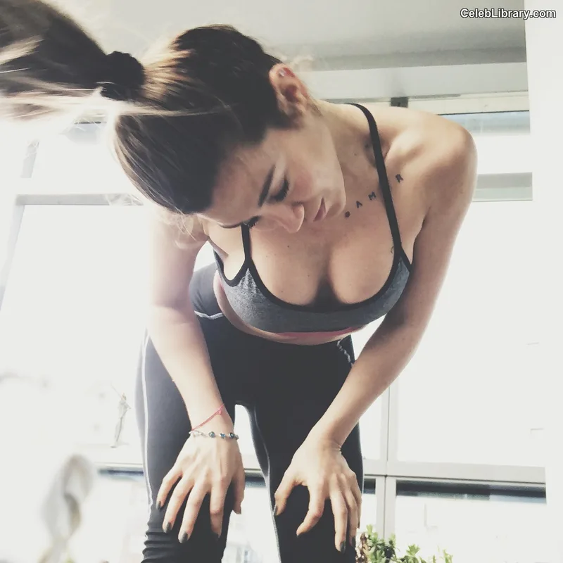 Jimena Baron photo 19 of 1275
