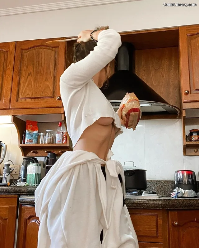 Jimena Baron photo 18 of 1275