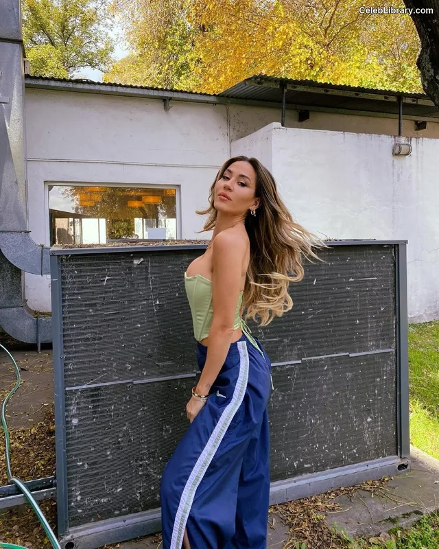 Jimena Baron photo 13 of 1275